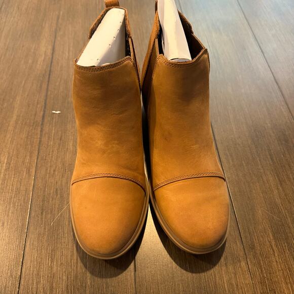 Sorel Tan Ankle Boots - Picture 1 of 10